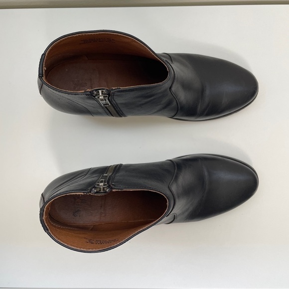 Frye Nora short zip boot black size 9 bootie western leather pointed toe office - Picture 10 of 13